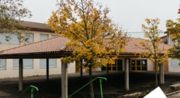 Construction d'un préau au collège de Lentilly